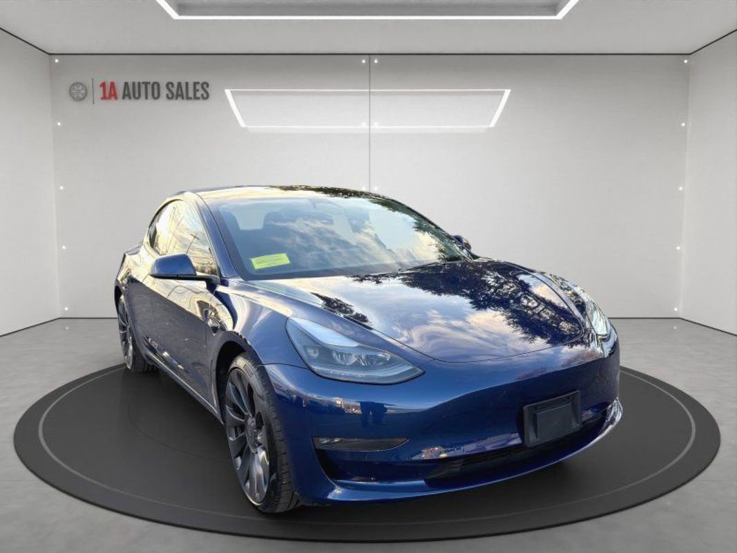 Used 2023 Tesla Model 3 Performance image 7