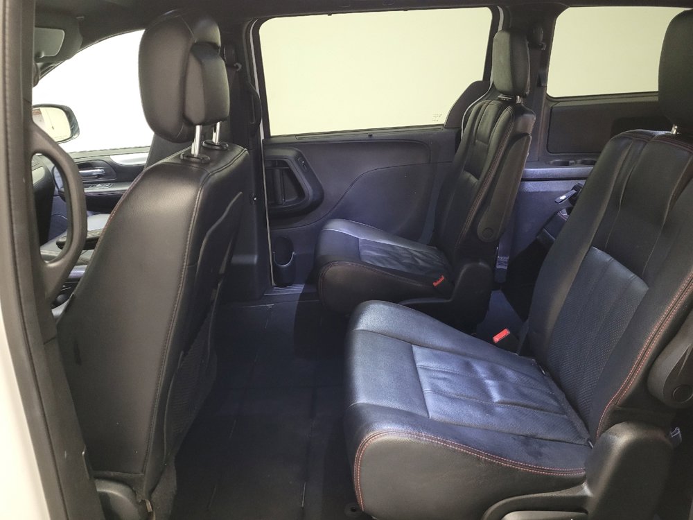 Used 2019 Dodge Grand Caravan GT image 18