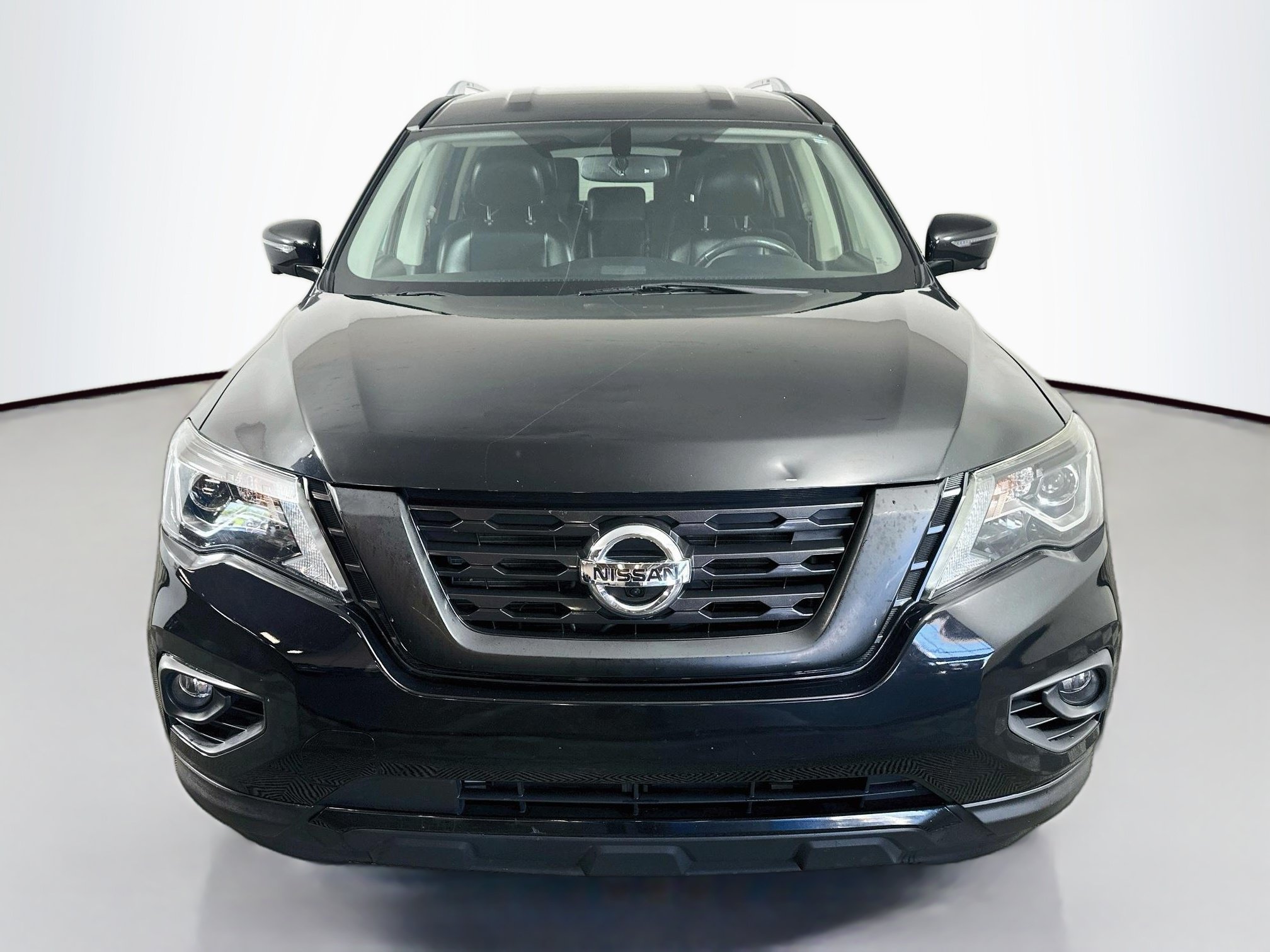 Used 2019 Nissan Pathfinder SL AWD/4WD image 2