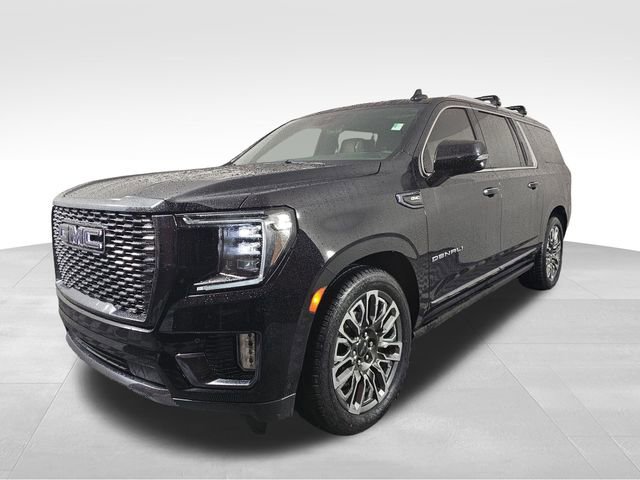 Used 2023 GMC Yukon XL Denali Ultimate image 3