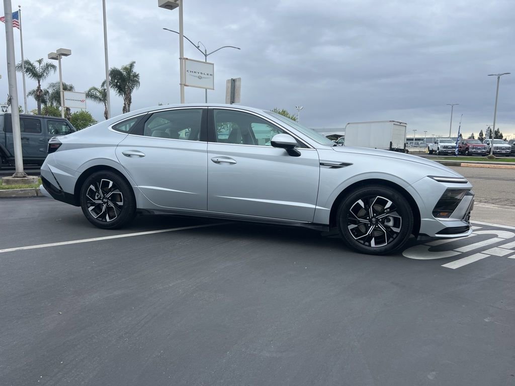 Used 2025 Hyundai Sonata SEL image 11