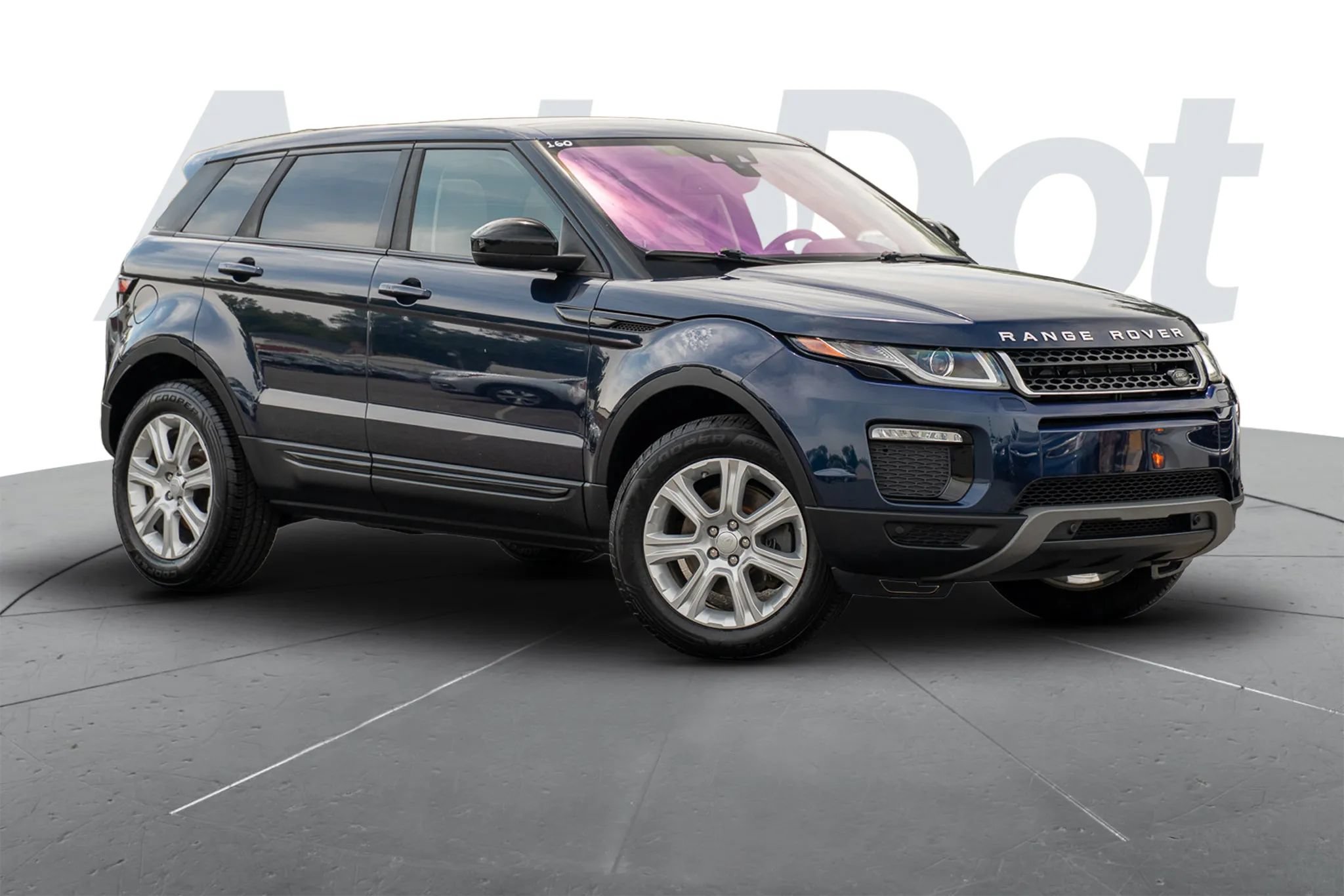 Used 2018 Land Rover Range Rover Evoque SE Premium AWD/4WD image 1