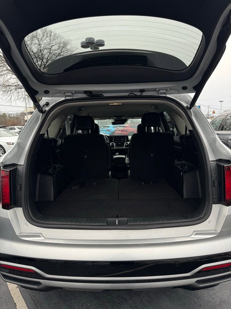 Used 2021 Kia Sorento EX image 36