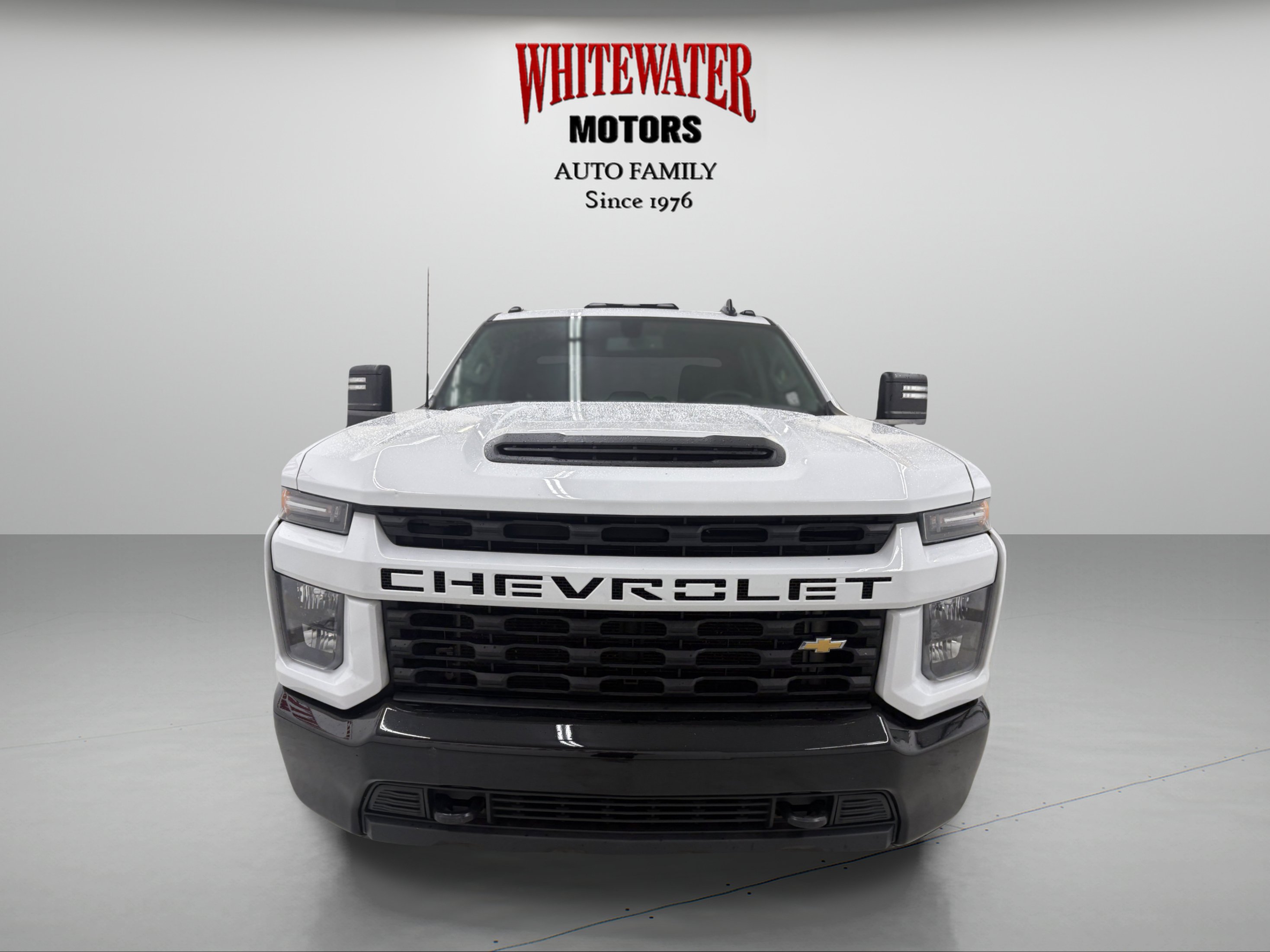 Used 2023 Chevrolet Silverado 2500 Custom w/ Custom Convenience Package AWD/4WD image 6