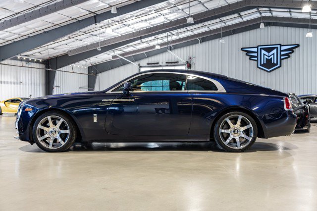 Used 2017 Rolls-Royce Wraith RWD image 3