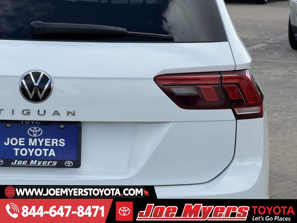 Used 2024 Volkswagen Tiguan SE image 9