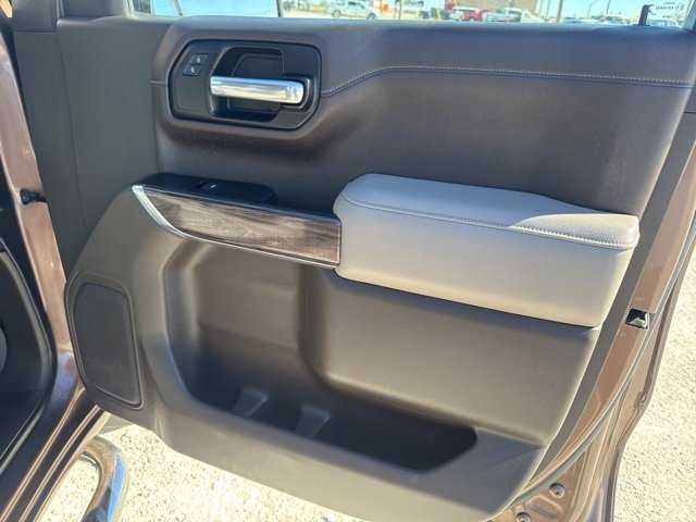 Used 2019 Chevrolet Silverado 1500 LTZ image 26