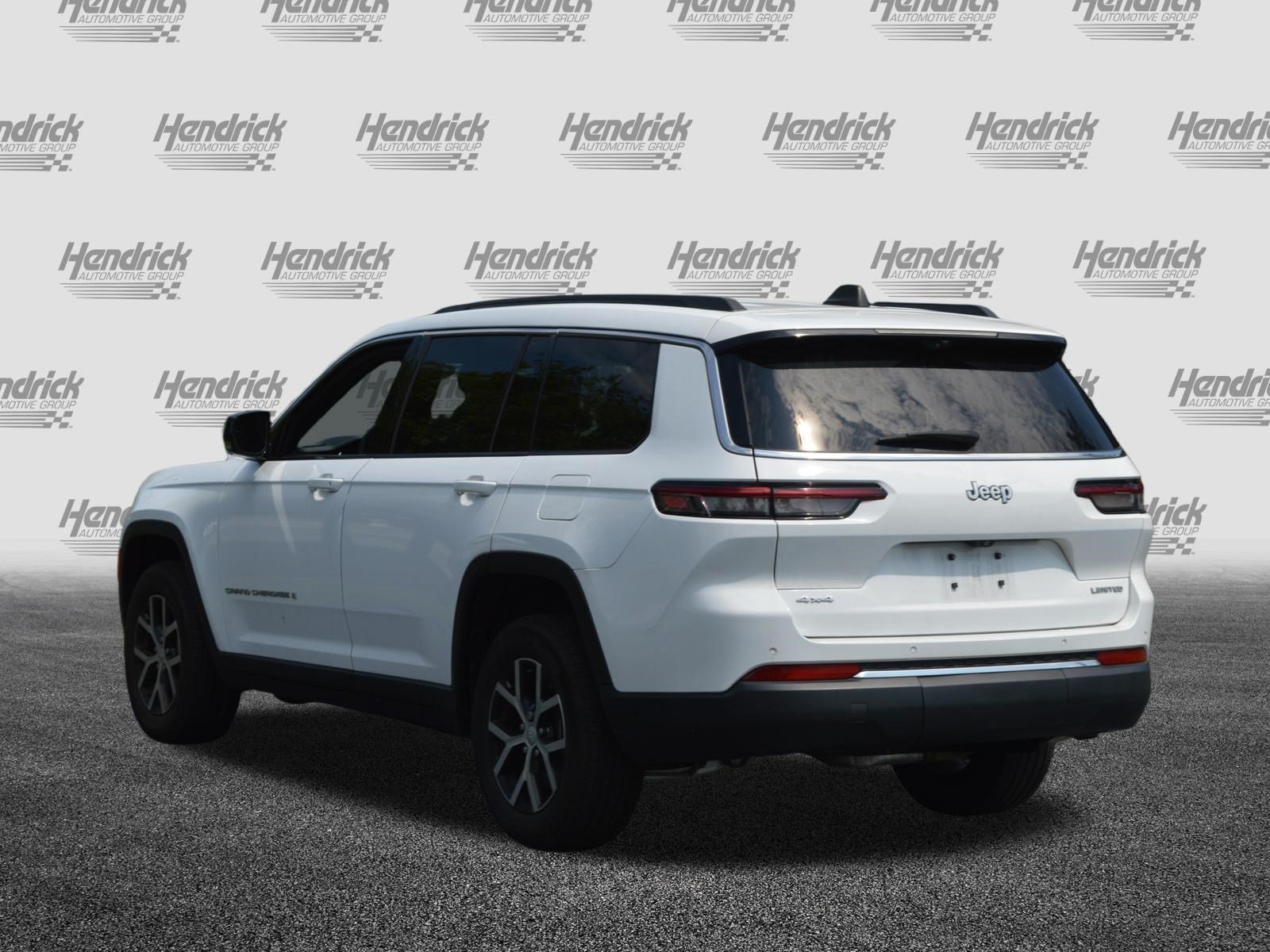 Used 2024 Jeep Grand Cherokee L Limited w/ Luxury Tech Group II AWD/4WD image 9