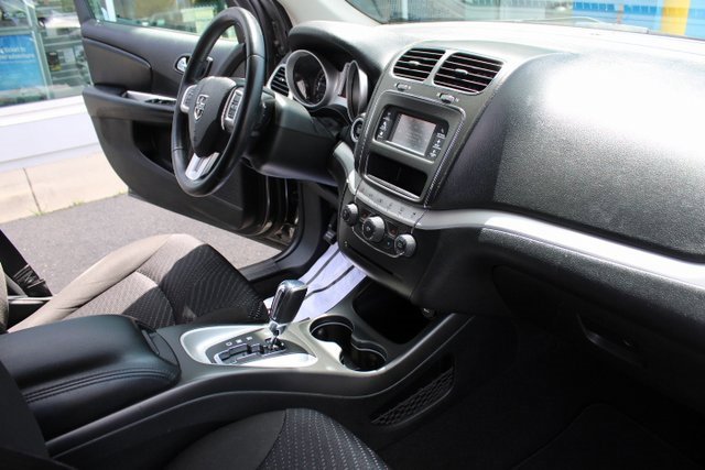 Used 2019 Dodge Journey SE w/ Connectivity Group image 25