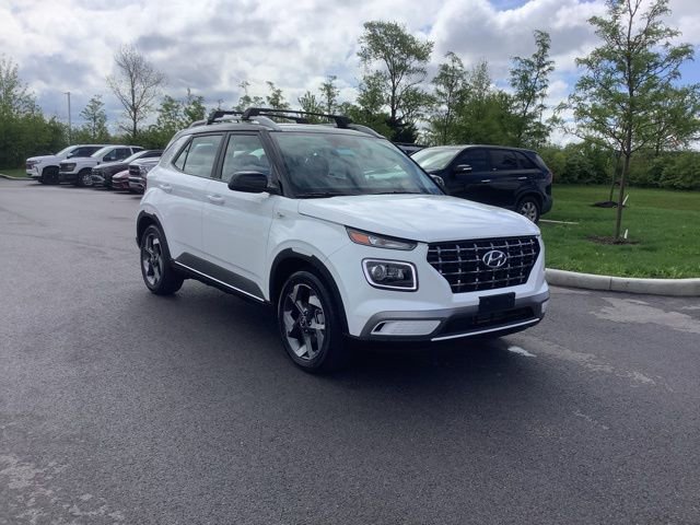 Certified 2025 Hyundai Venue Limited image 4