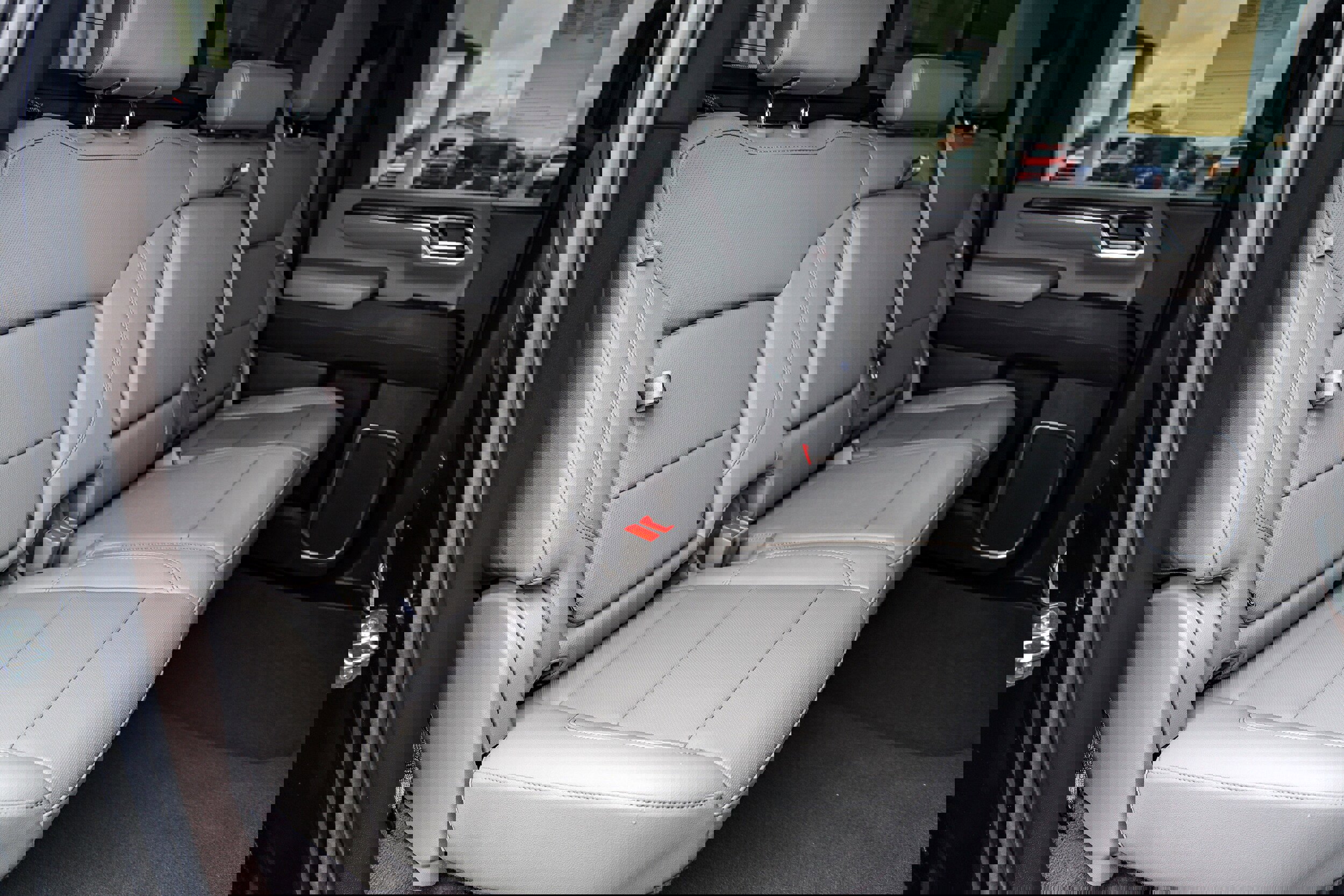 Used 2024 Chevrolet Silverado 3500 LTZ w/ LTZ Plus Package image 11