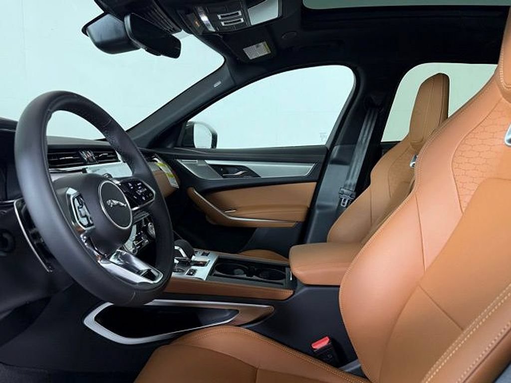 New 2026 Jaguar F-PACE R-Dynamic S AWD/4WD image 6