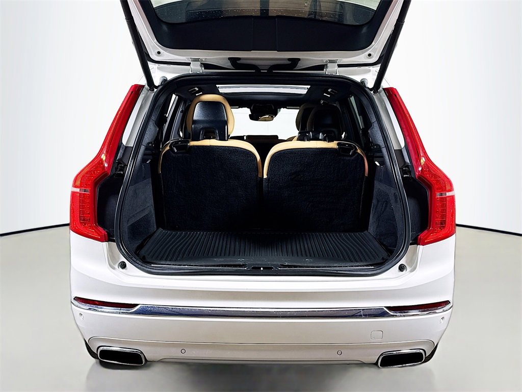 Used 2021 Volvo XC90 T6 Inscription w/ Advanced Package image 26