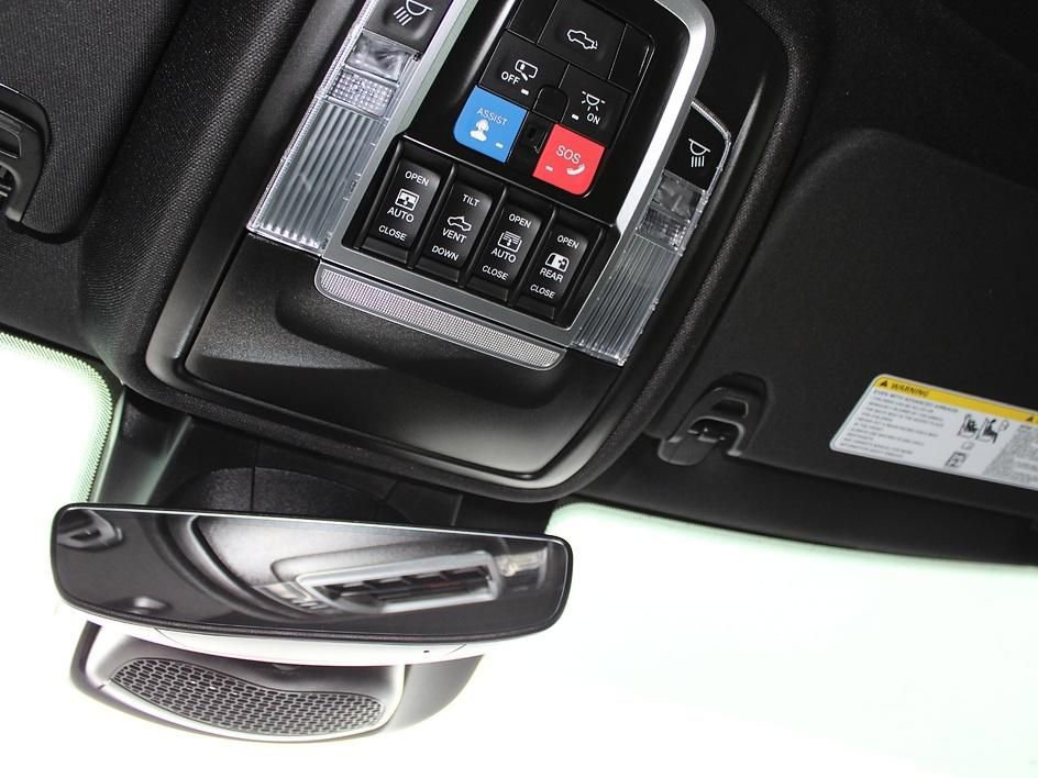 Used 2022 RAM 1500 Laramie w/ Sport Appearance Package image 22