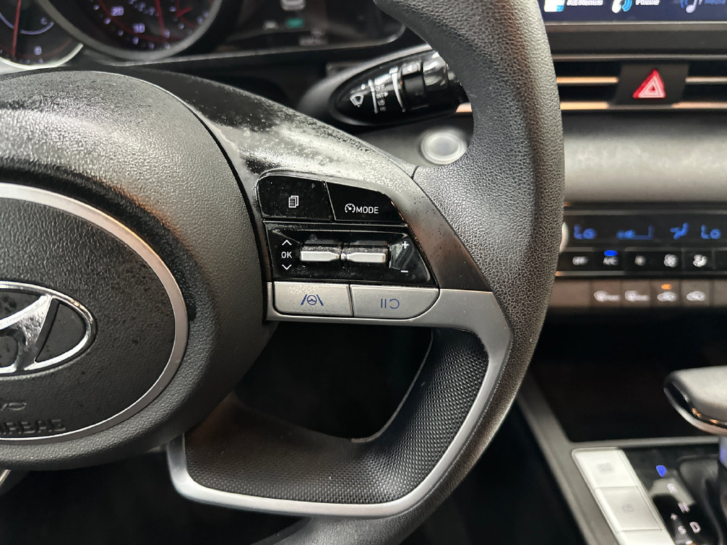 Used 2021 Hyundai Elantra SEL FWD image 22