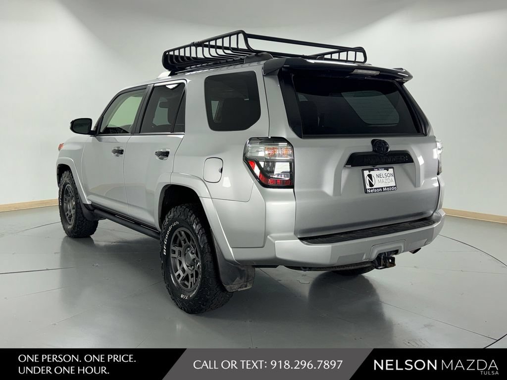 Used 2021 Toyota 4Runner Venture w/ Moonroof Package AWD/4WD image 8