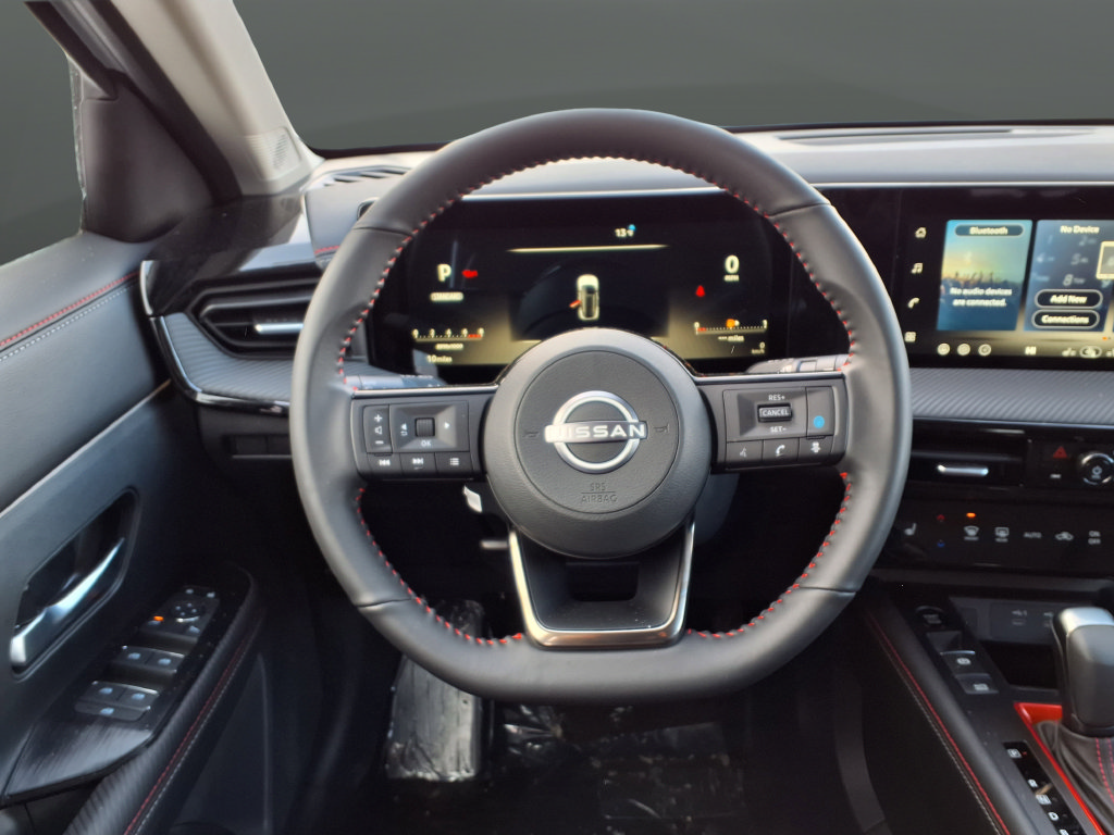 New 2026 Nissan Kicks SR AWD/4WD image 31