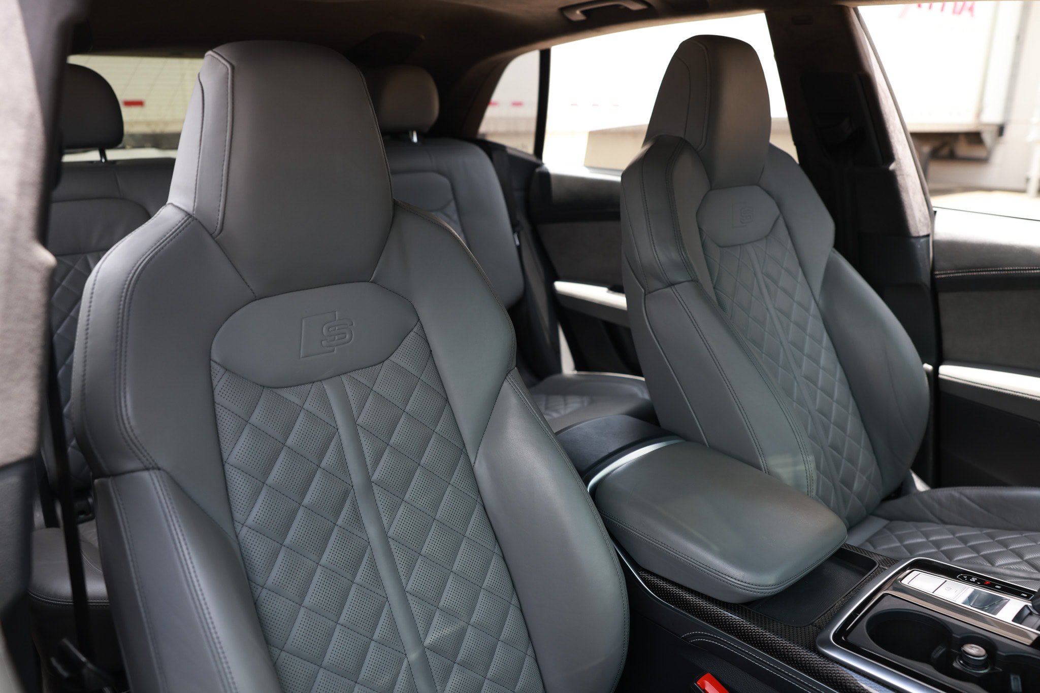 Used 2021 Audi SQ8 Prestige AWD/4WD image 22
