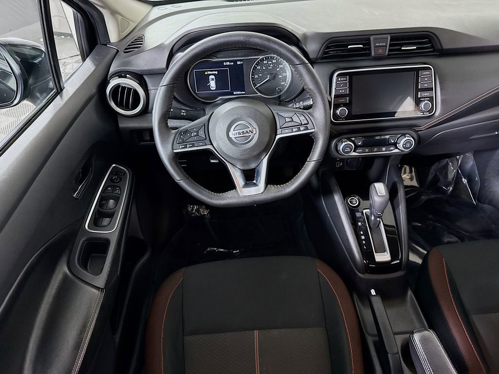 Used 2020 Nissan Versa SR w/ Convenience Package image 3
