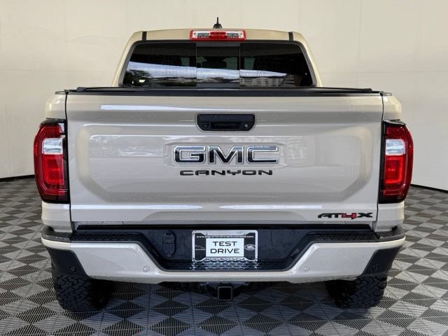 Used 2024 GMC Canyon AT4X AWD/4WD image 7