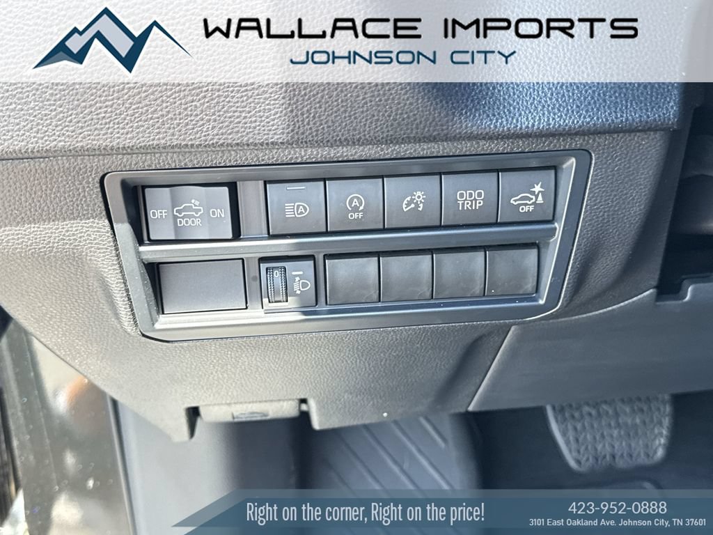 Used 2024 Toyota Tundra SR5 w/ SR5 Premium Package AWD/4WD image 31