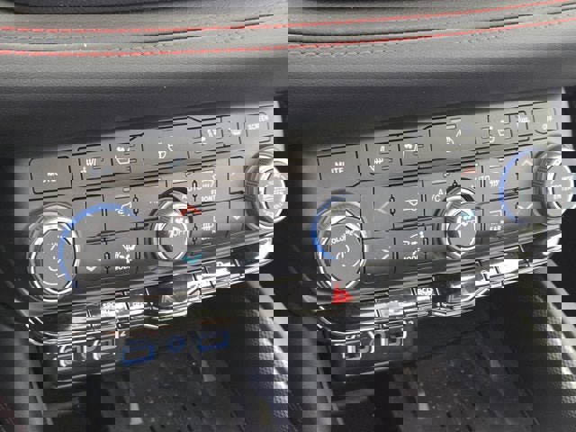 Used 2025 Dodge Durango R/T image 28