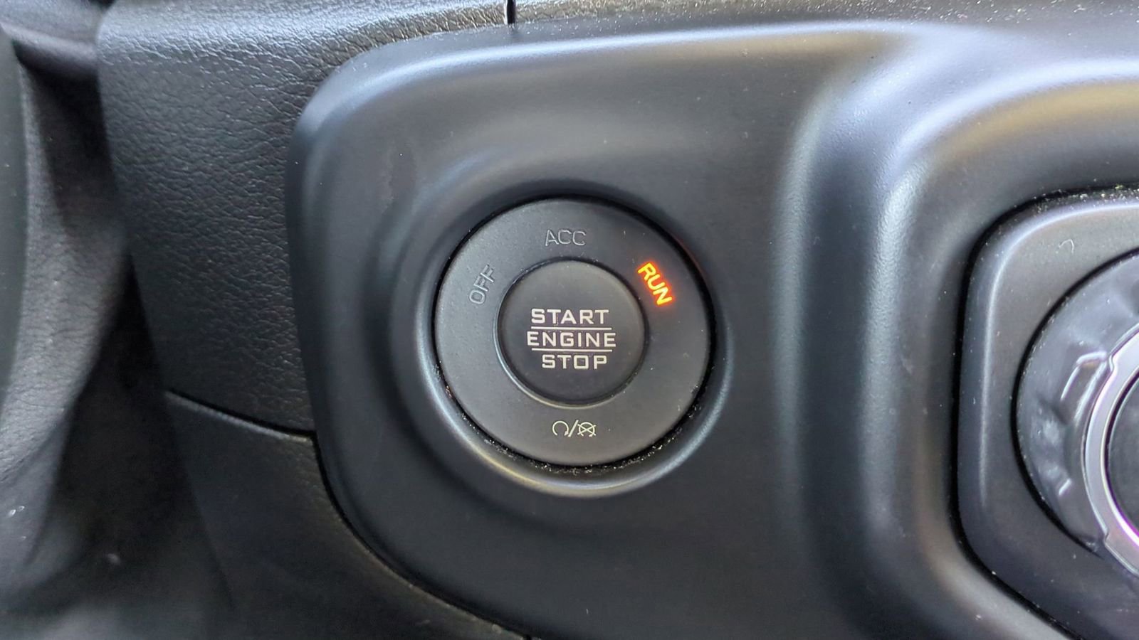 Used 2021 Jeep Wrangler Unlimited Sahara image 27