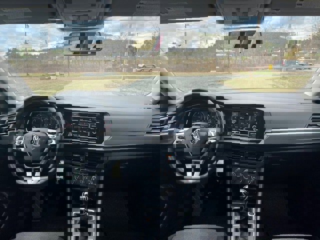 Used 2019 Volkswagen Jetta S w/ Driver Assistance Package image 11