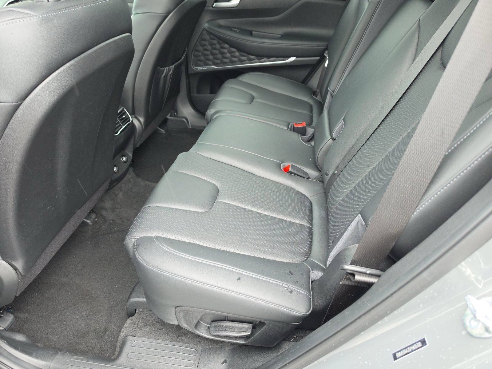 Used 2023 Hyundai Santa Fe SEL w/ Premium Package FWD image 5