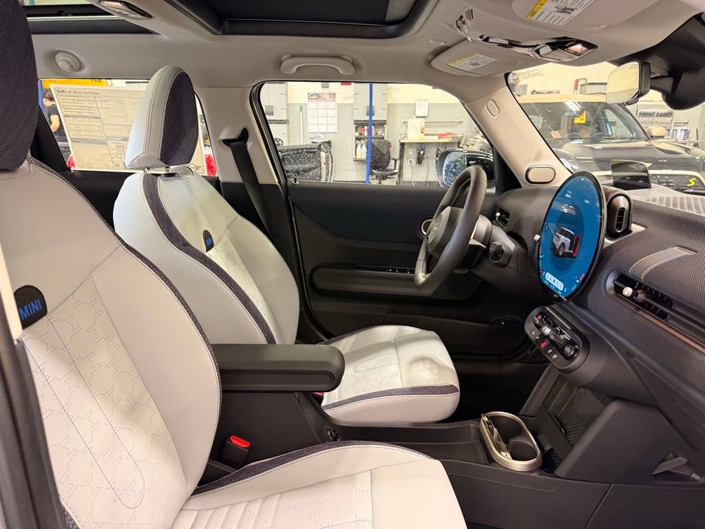 Used 2025 MINI Cooper S image 29