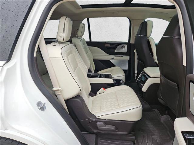 Used 2020 Lincoln Aviator Black Label Grand Touring w/ Class IV Trailer Tow Package AWD/4WD image 23