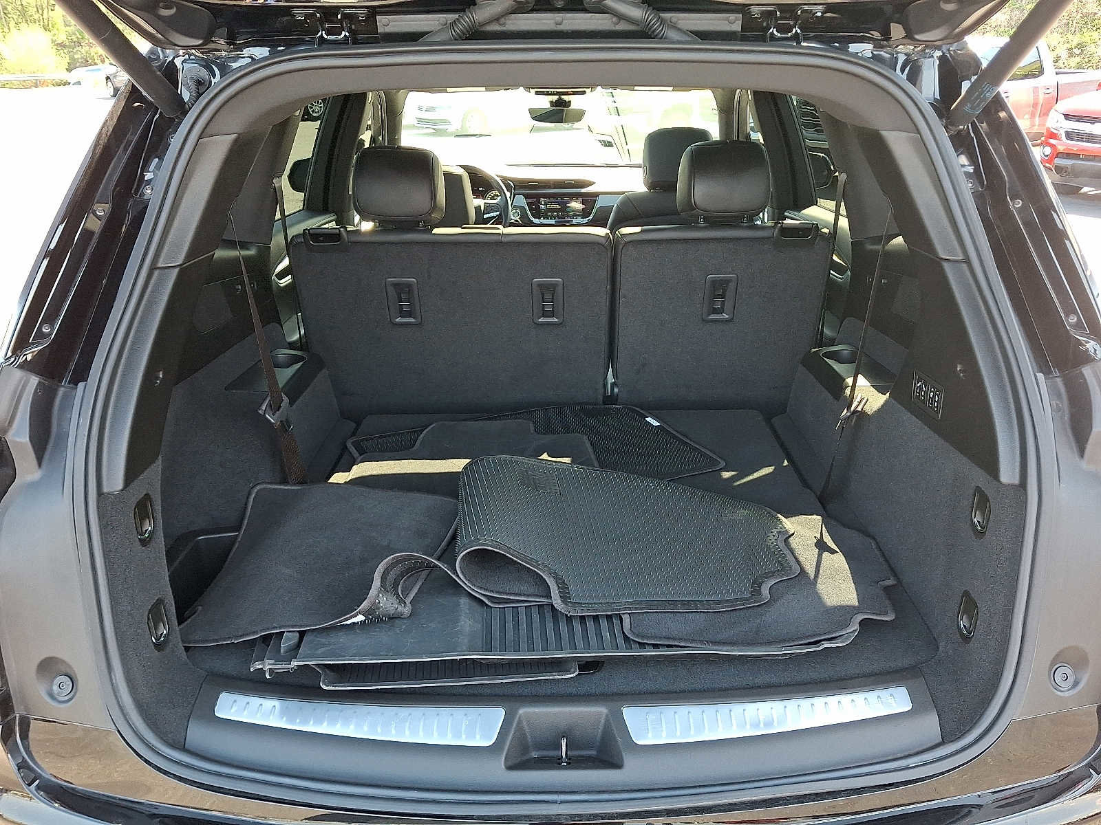 Used 2024 Cadillac XT6 Sport w/ Technology Package image 29