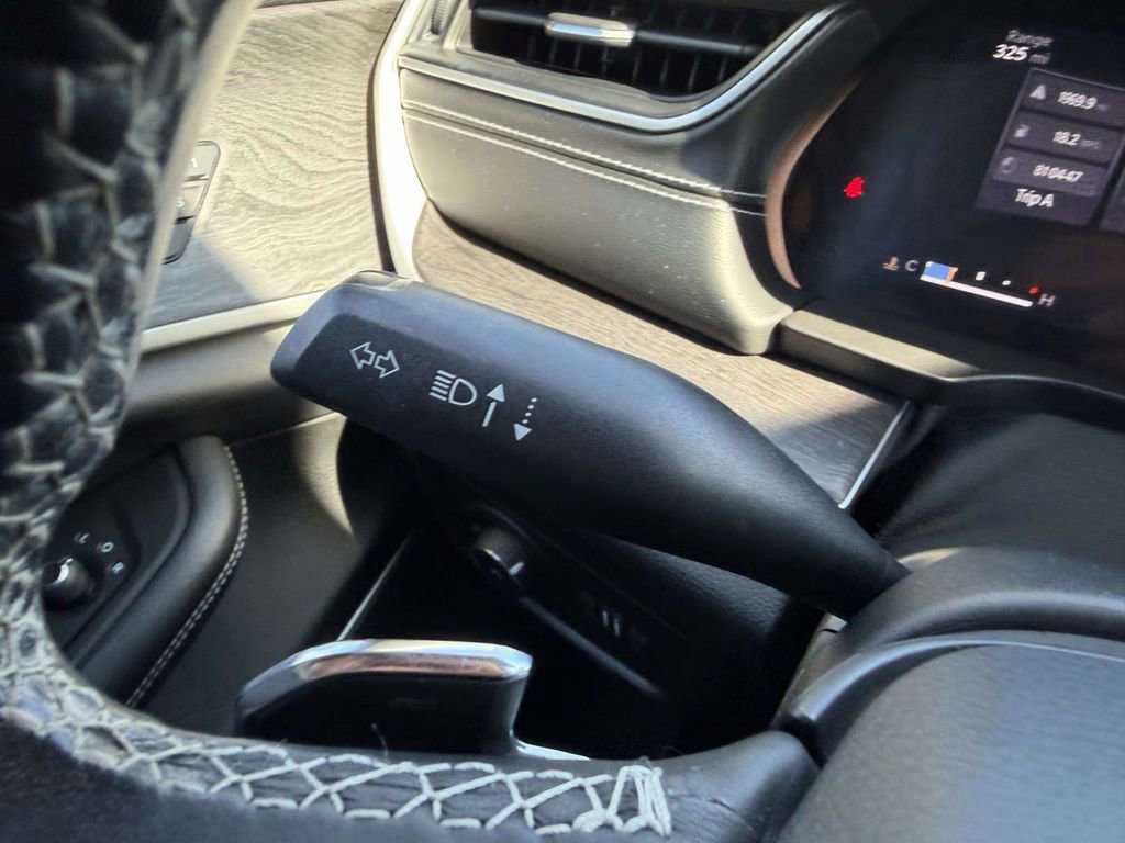 Used 2021 Jeep Grand Cherokee L Limited image 35