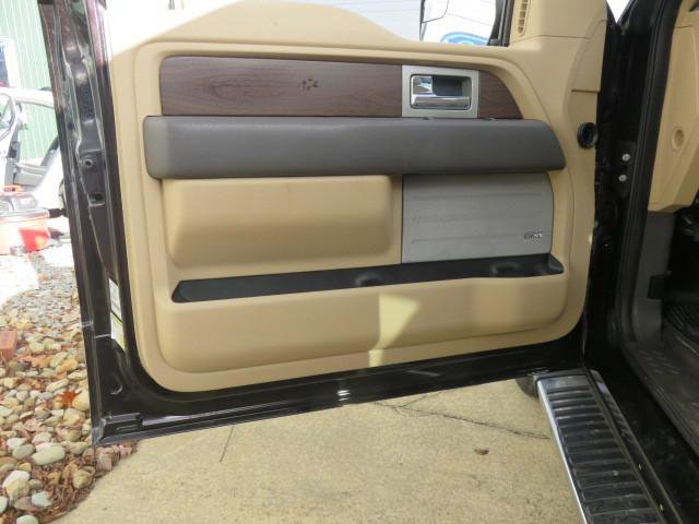 Used 2013 Ford F150 Lariat w/ Luxury Equipment Group image 9