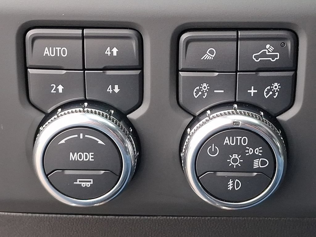 Used 2024 GMC Sierra 2500 AT4X AWD/4WD image 25