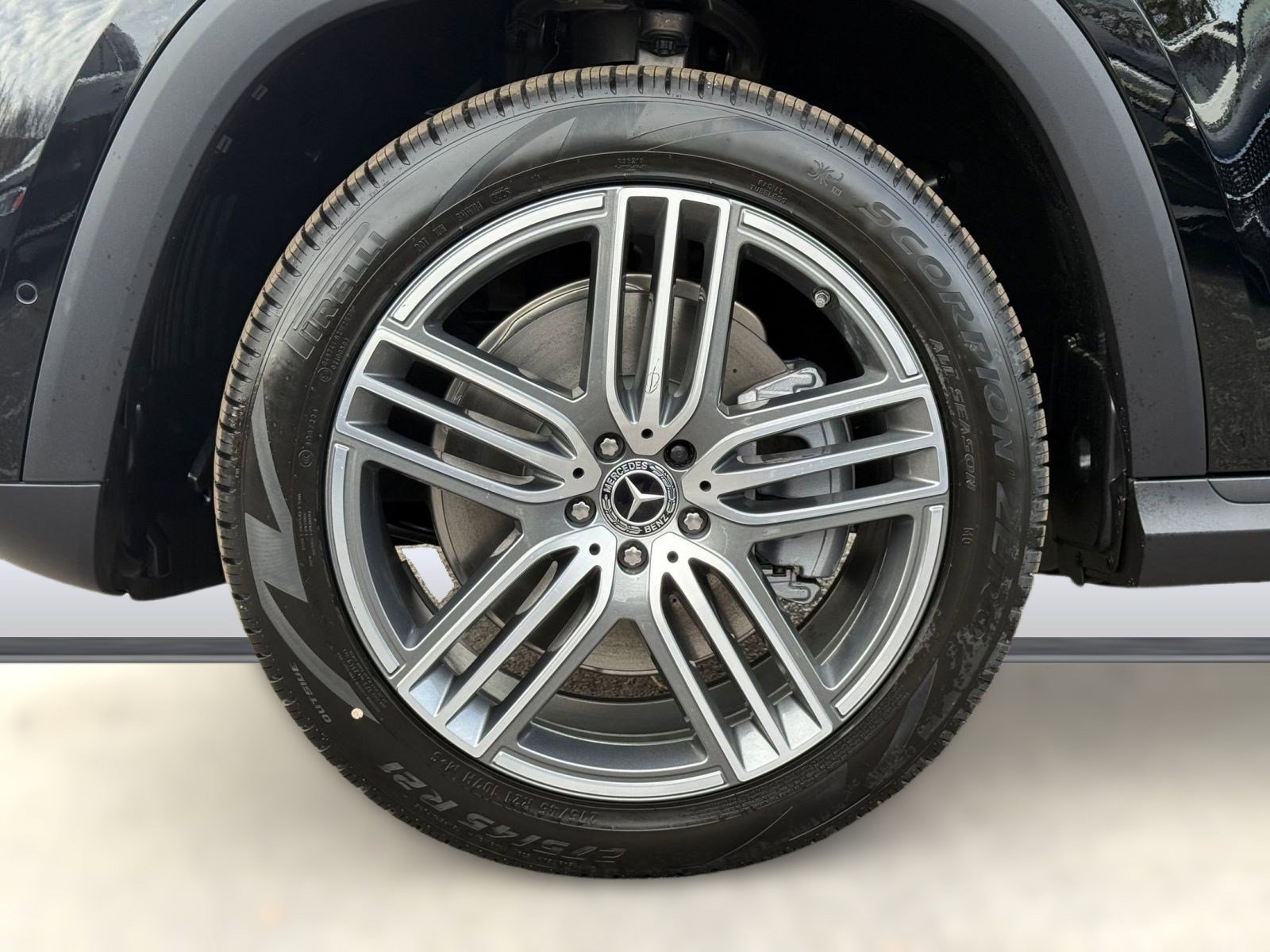 New 2026 Mercedes-Benz GLS 450 4MATIC image 12