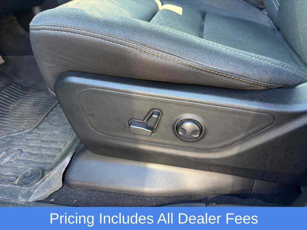 Used 2025 RAM 1500 Big Horn AWD/4WD image 17