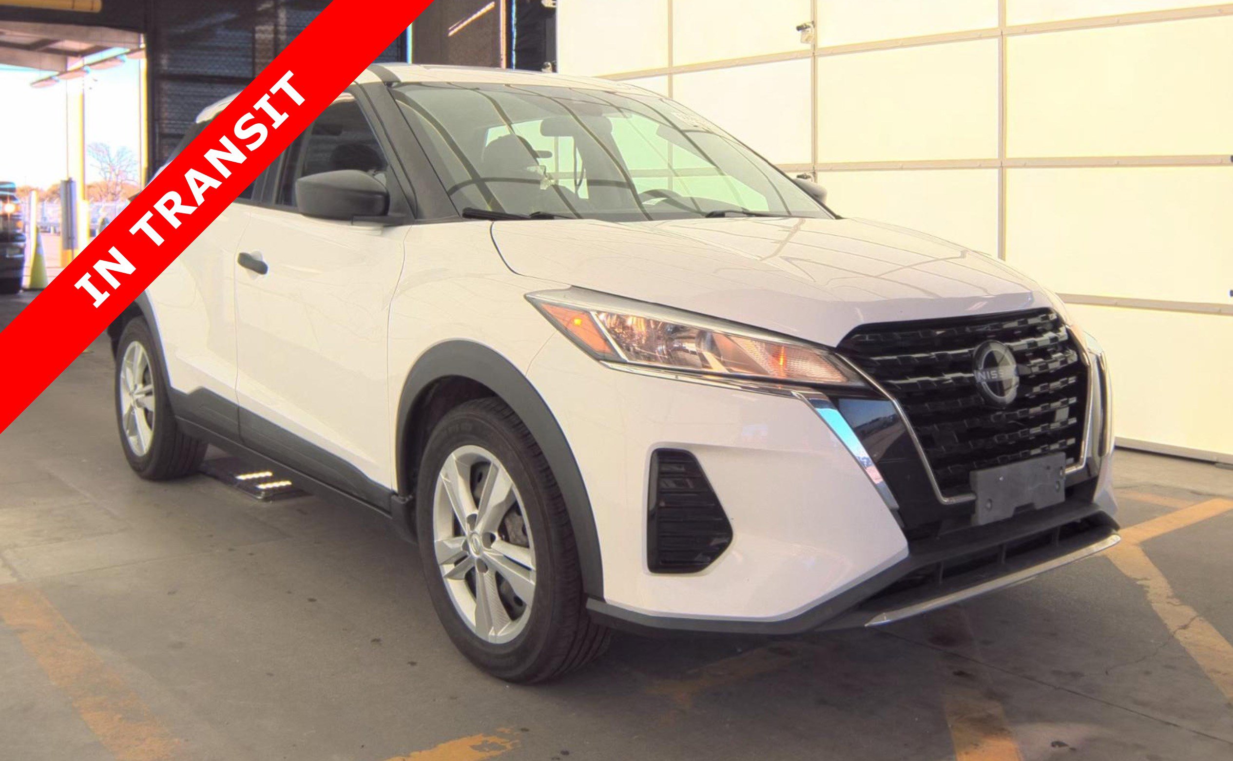 Used 2022 Nissan Kicks S image 5