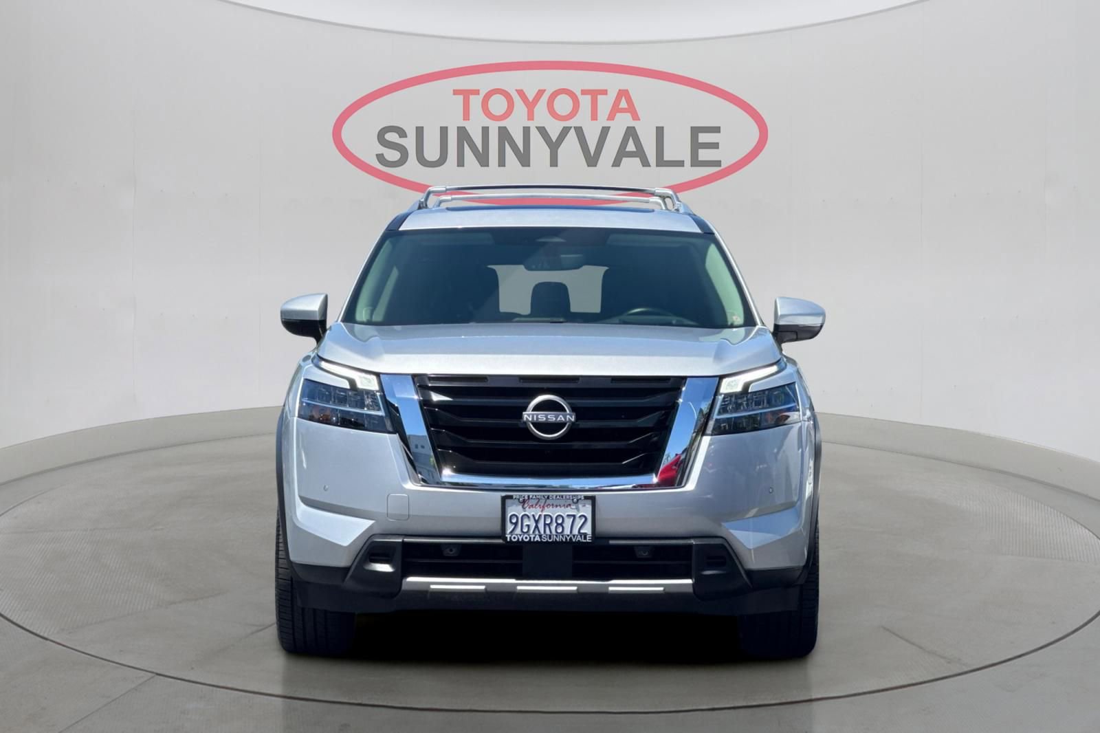 Used 2023 Nissan Pathfinder Platinum FWD image 11