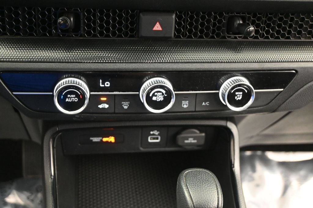 Used 2025 Honda CR-V LX image 16