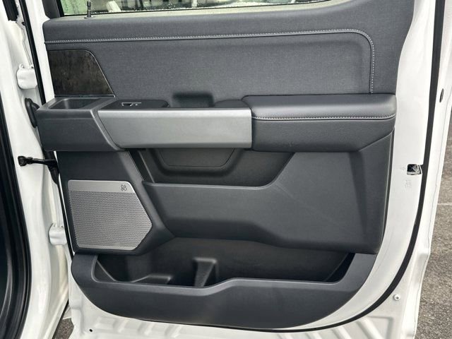 Used 2024 Ford F350 Lariat w/ Chrome Package image 19