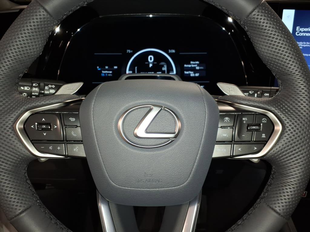 New 2025 Lexus TX 500h AWD image 21