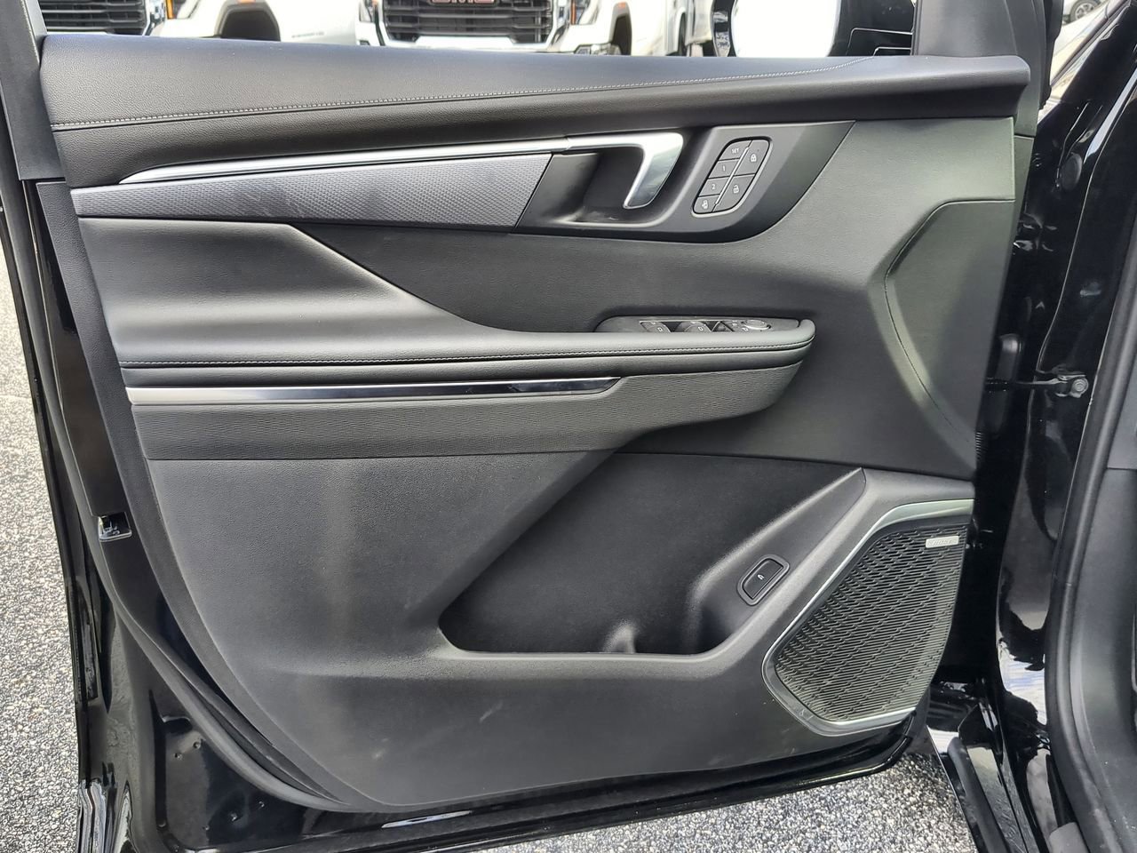 Used 2025 Buick Enclave Sport Touring w/ Super Cruise Package image 22