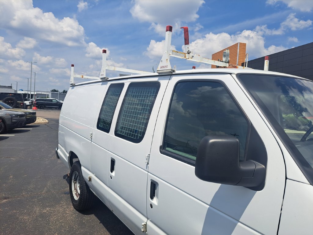 Used 2013 Ford E-350 and Econoline 350 Extended Super Duty w/ Commercial Cargo Van Pkg RWD image 31