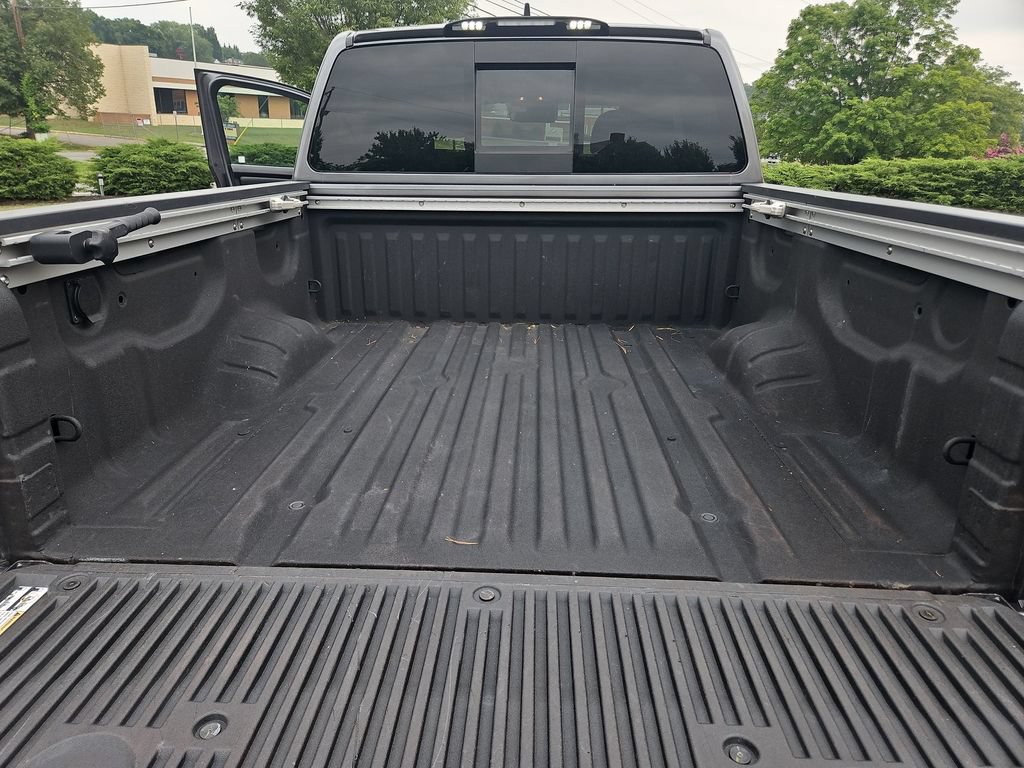 Used 2024 Nissan Titan SV w/ SV Convenience Package AWD/4WD image 22