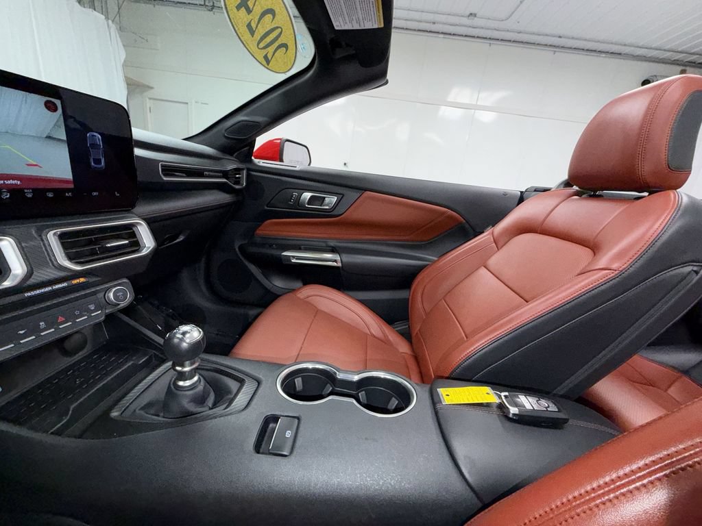 Used 2024 Ford Mustang GT Premium RWD image 4