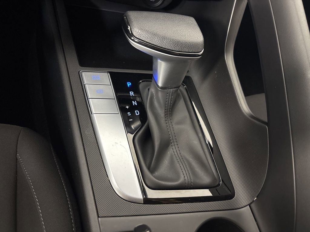 Used 2023 Hyundai Elantra SEL image 29