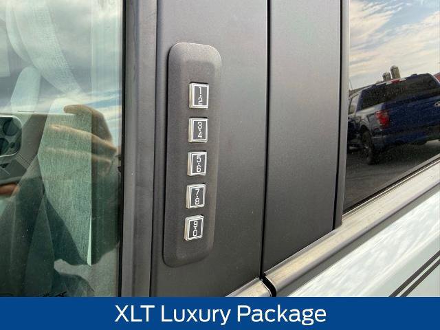 Certified 2022 Ford Maverick XLT w/ XLT Luxury Package image 5