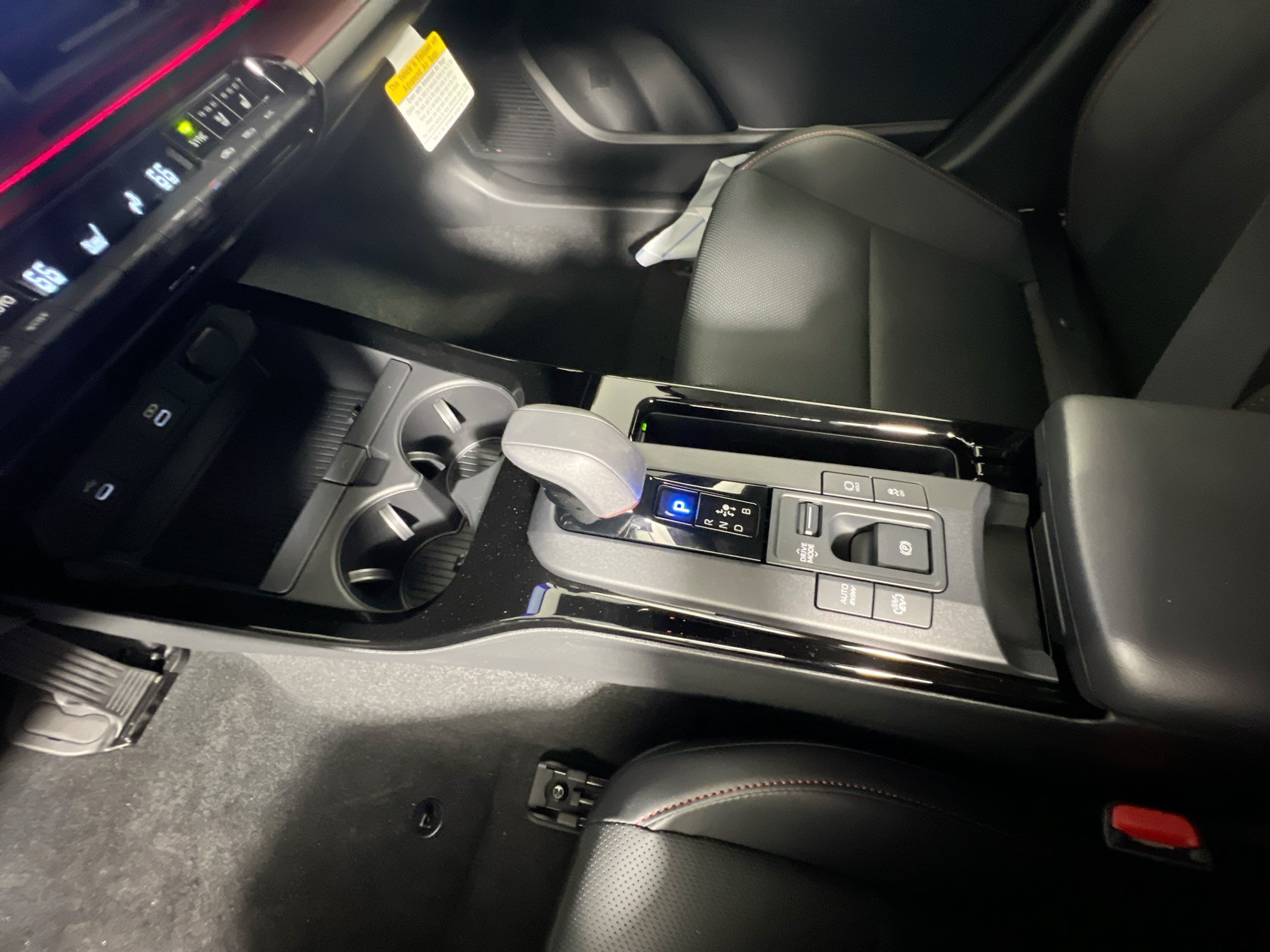 New 2027 Toyota Prius Plug-In Hybrid FWD image 25