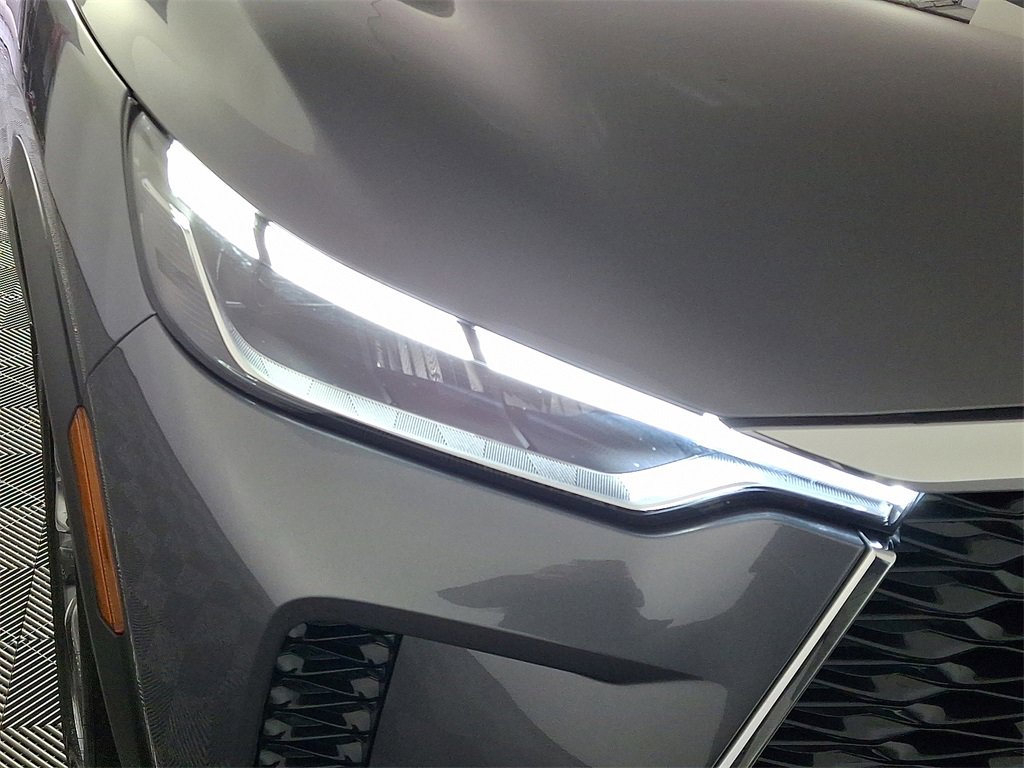 Certified 2025 INFINITI QX60 Luxe image 11